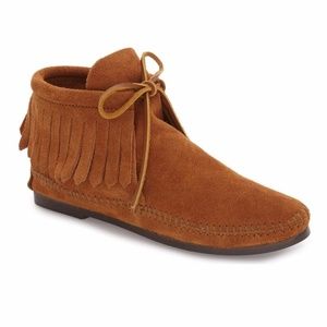 Minnetonka Hard Sole Fringe Moccasin Booties